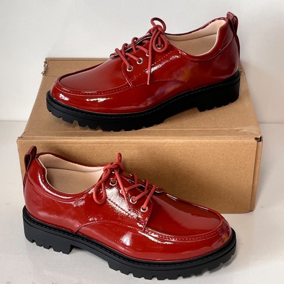 Journee Collection Zina Lace Up Oxford - Picture 4 of 7